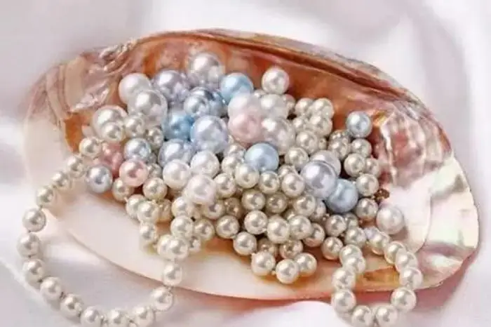 Giấc Mơ Đếm Tiền: Giải Mã Ý Nghĩa Từ Tâm Linh Đến Tâm Lý