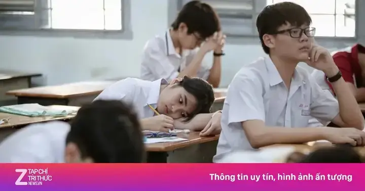 Nằm Mơ Thấy Điểm Thấp: Ý Nghĩa Tâm Lý Và Cách Ứng Xử Thực Tế