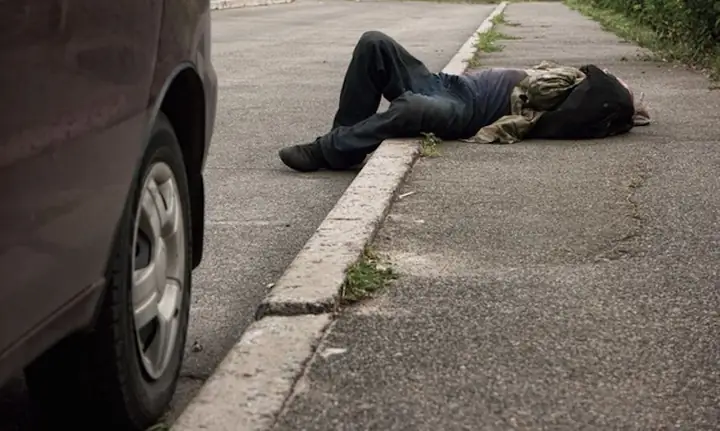 Nằm Mơ Thấy Người Lạ Chết: Ý Nghĩa Thực Tế Nhất Theo Khoa Học Và Tâm Linh