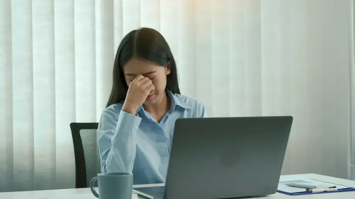 Ngủ Hay Nằm Mơ Linh Tinh: Nguyên Nhân, Tác Hại & Cách Khắc Phục