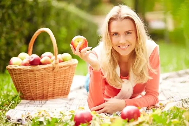 Ngủ Mơ Ban Ngày Có Tốt Không? Tổng Hợp Bằng Chứng Khoa Học Và Ứng Dụng Thực Tế